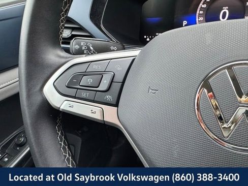 Used 2024 Volkswagen Taos SE image 37