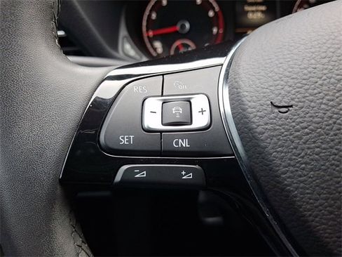 Used 2022 Volkswagen Passat 2.0T SE image 22