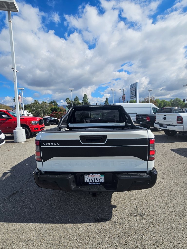 Used 2024 Nissan Frontier SV w/ Hardbody Edition AWD/4WD image 4
