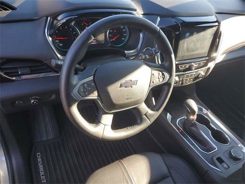 Certified 2023 Chevrolet Traverse RS image 15