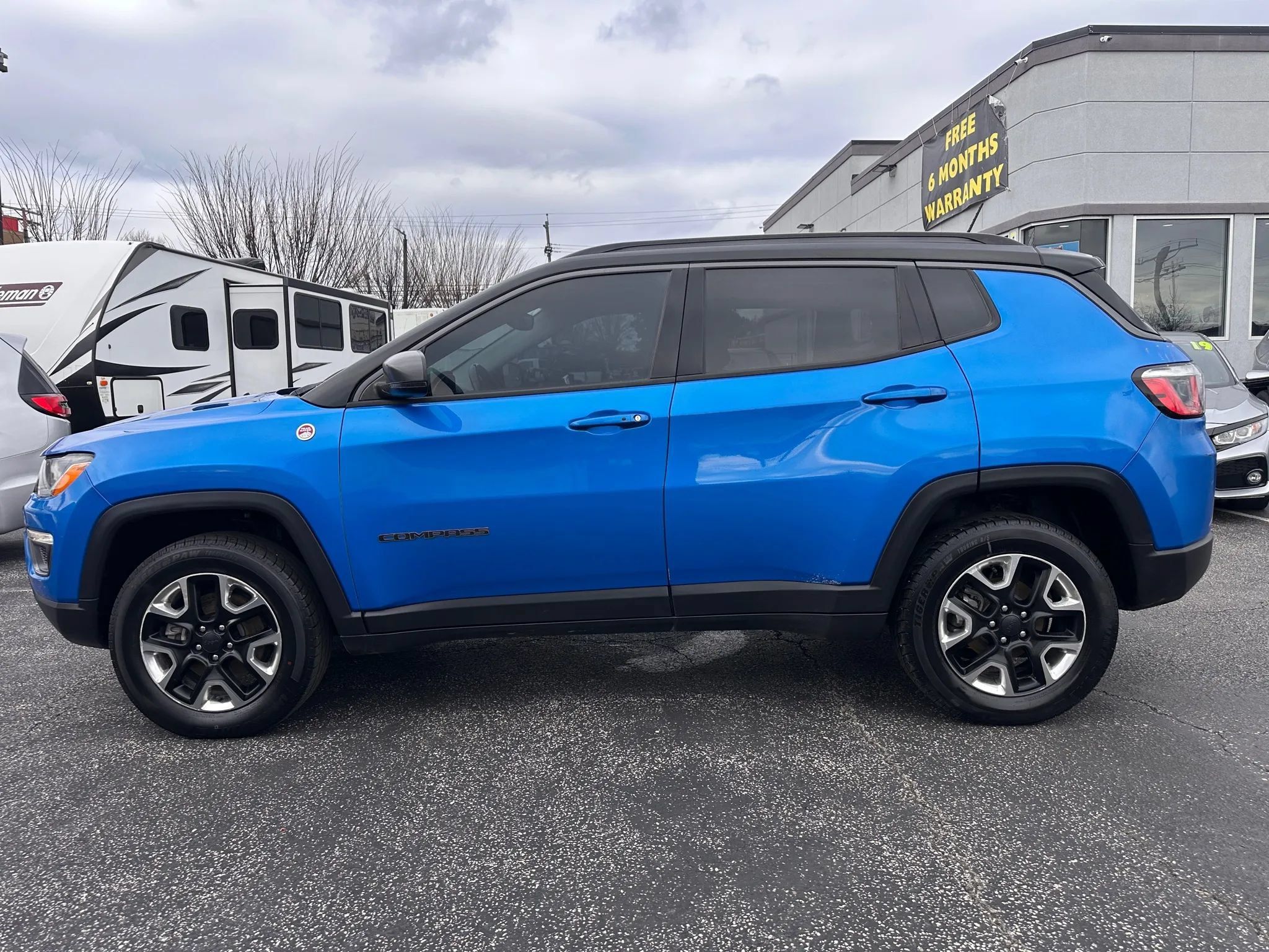 Used 2017 Jeep Compass Trailhawk w/ Navigation Group AWD/4WD image 9