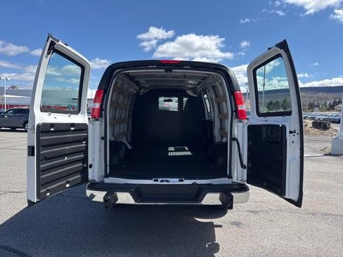 Used 2024 Chevrolet Express 2500 w/ Driver Convenience Package image 18