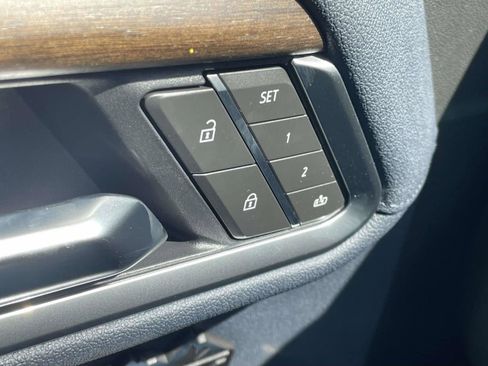 New 2026 Chevrolet Silverado 1500 High Country AWD/4WD image 19