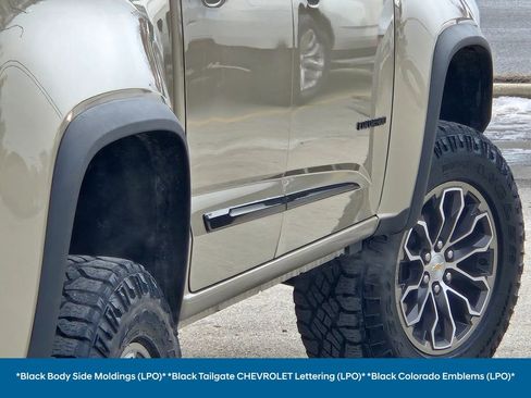 Used 2022 Chevrolet Colorado ZR2 AWD/4WD image 21