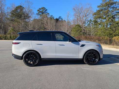 New 2026 Land Rover Range Rover Sport SE image 4