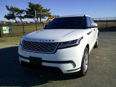 Used 2018 Land Rover Range Rover Velar S image 15