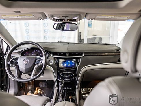 Used 2013 Cadillac XTS Luxury image 33