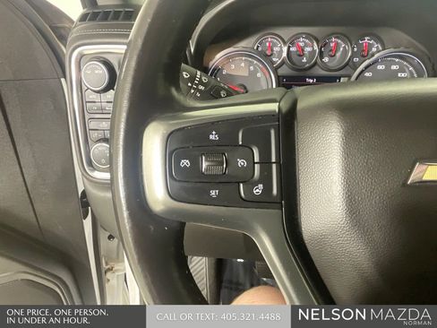 Used 2021 Chevrolet Silverado 1500 LT AWD/4WD image 43