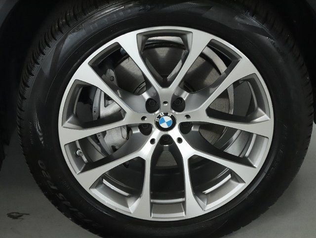 Used 2025 BMW X5 xDrive40i AWD/4WD image 11
