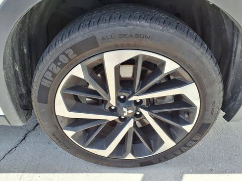 Used 2024 Mitsubishi Outlander SE FWD image 7