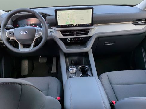 New 2026 Ford Explorer Active RWD image 13