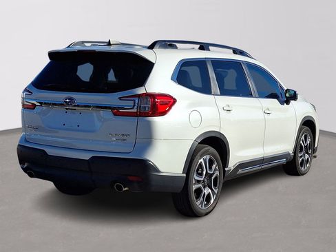 Used 2023 Subaru Ascent Limited w/ Technology Package image 6