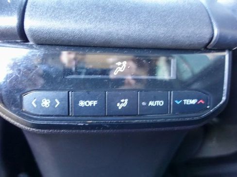 Certified 2021 Toyota Highlander XSE image 33