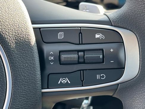 New 2025 Kia Sportage LX image 25