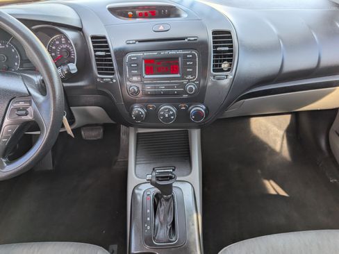 Used 2015 Kia Forte LX image 7