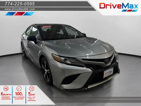 Used 2018 Toyota Camry XSE FWD image 1