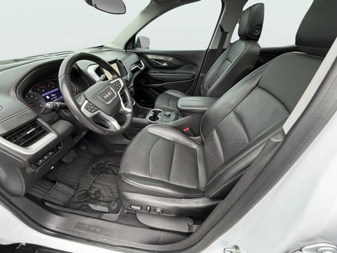 Used 2022 GMC Terrain SLT w/ Infotainment Package II image 8