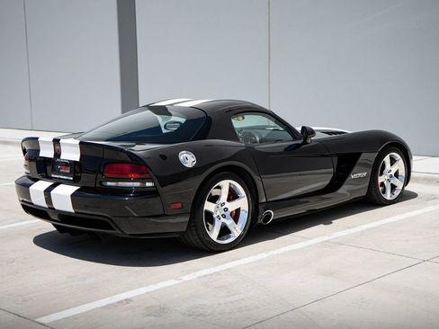 Used 2006 Dodge Viper SRT-10 RWD image 8