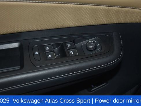 Used 2025 Volkswagen Atlas Cross Sport SE FWD image 23