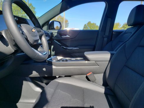 New 2026 Chevrolet Equinox LT w/ Convenience Package II image 23