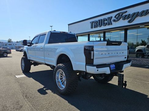 Used 2022 Ford F350 Platinum w/ FX4 Off-Road Package AWD/4WD image 9