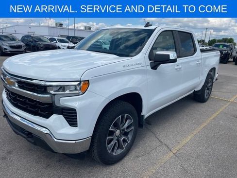 Used 2024 Chevrolet Silverado 1500 LT AWD/4WD image 8