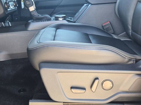 New 2025 Ford Bronco Outer Banks image 23