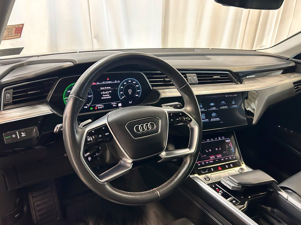 Used 2024 Audi Q8 e-tron Prestige w/ Prestige Package AWD/4WD image 4