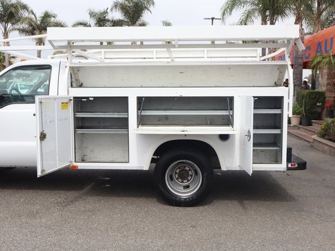 Used 2008 Ford F350 XLT image 6