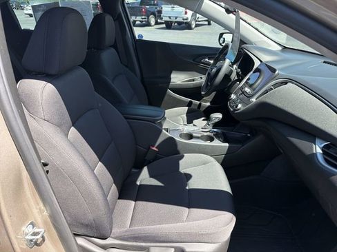 Certified 2022 Chevrolet Malibu LT FWD image 18
