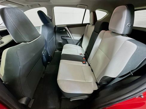 Used 2017 Toyota RAV4 XLE image 22