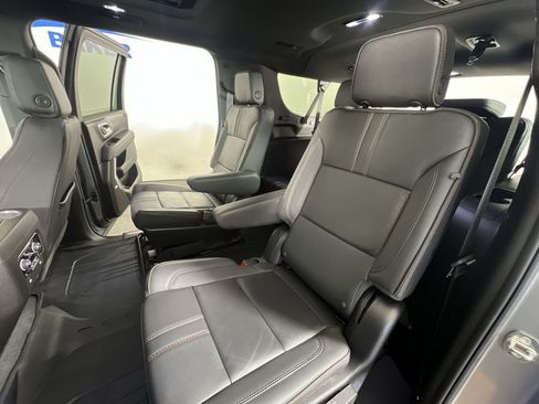 Certified 2024 Chevrolet Suburban RST w/ Luxury Package AWD/4WD image 26