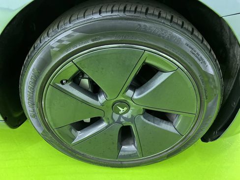 Used 2021 Tesla Model 3 Standard Range Plus RWD image 13