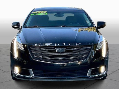 Used 2019 Cadillac XTS Luxury image 3