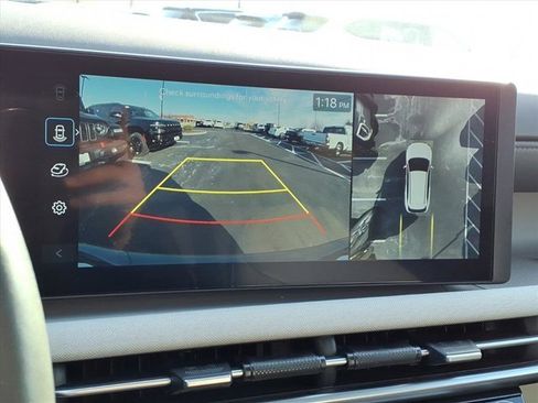 Used 2025 Hyundai Tucson Limited image 13