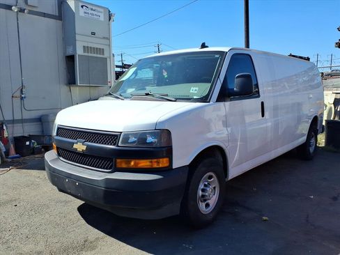 Used 2021 Chevrolet Express 2500 Extended w/ Driver Convenience Package image 2