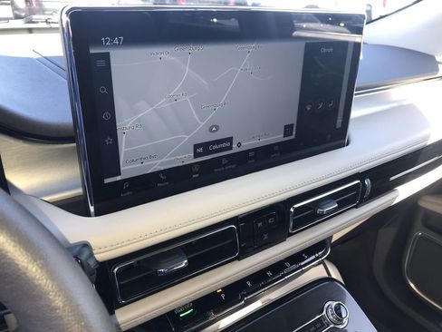 Used 2023 Lincoln Nautilus FWD w/ Premium Package image 16