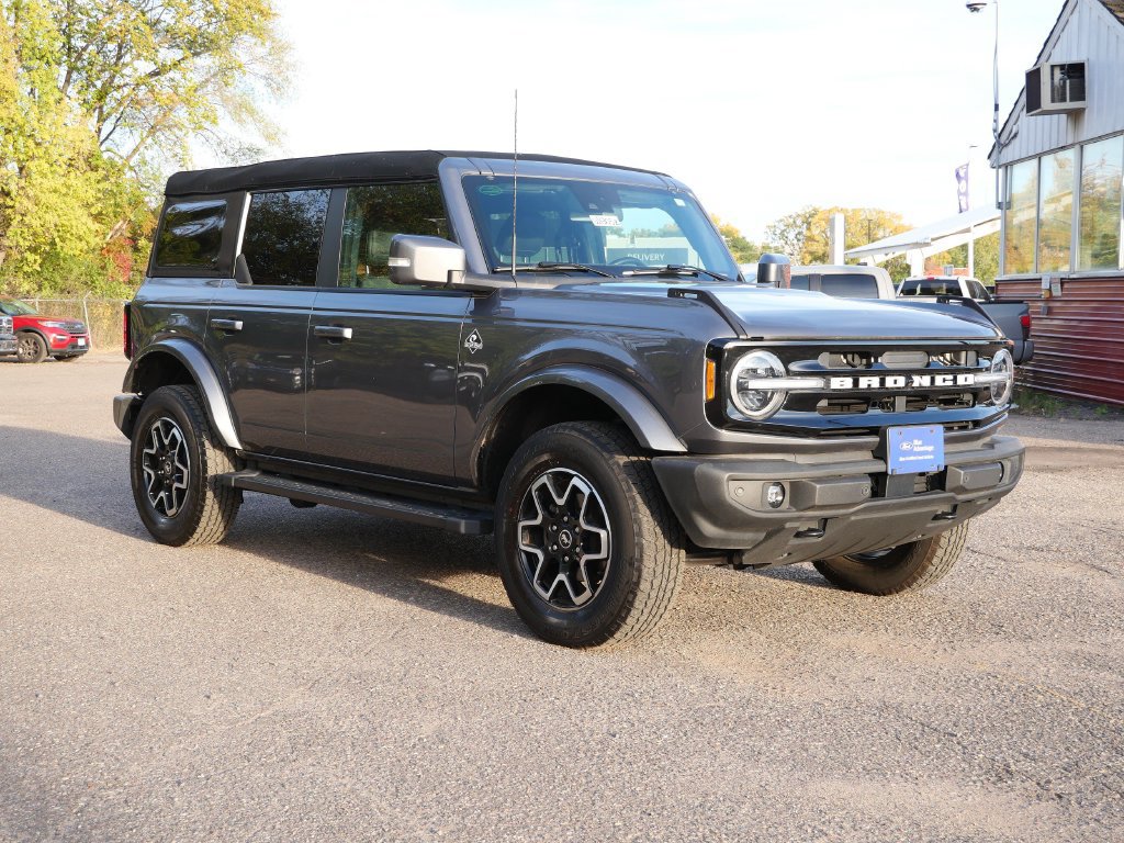 Used 2023 Ford Bronco Outer Banks AWD/4WD image 1