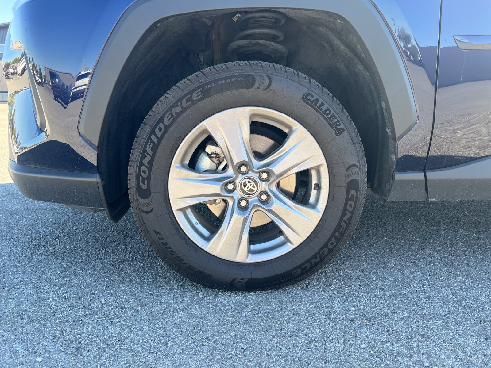 Used 2024 Toyota RAV4 XLE w/ Weather Package AWD/4WD image 27