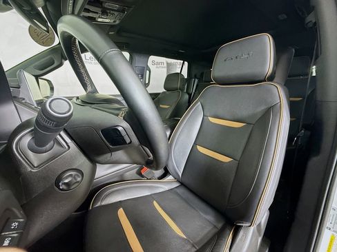 Used 2023 GMC Yukon AT4 w/ AT4 Premium Package AWD/4WD image 25