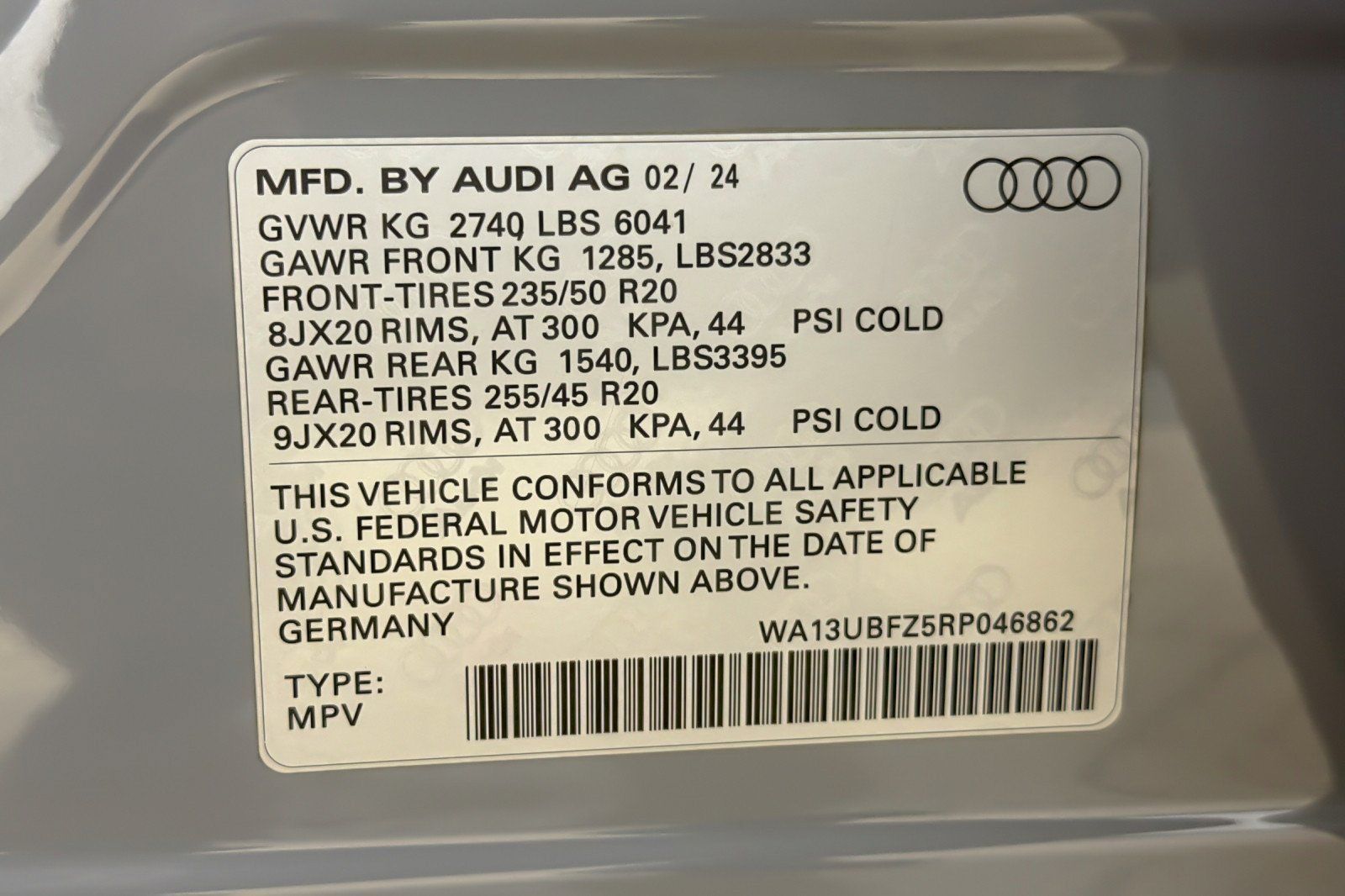 Certified 2024 Audi Q4 e-tron Premium Plus w/ Premium Plus AWD/4WD image 28