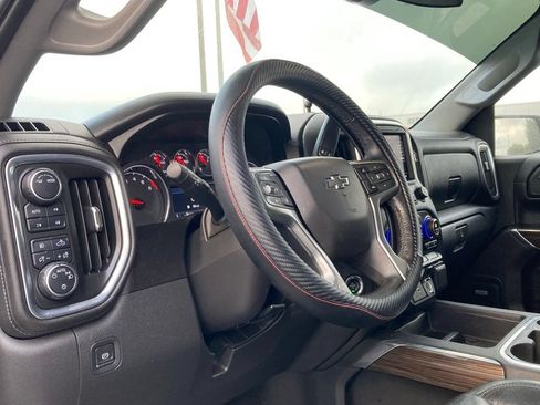 Used 2021 Chevrolet Silverado 1500 RST w/ Texas Edition Plus AWD/4WD image 9
