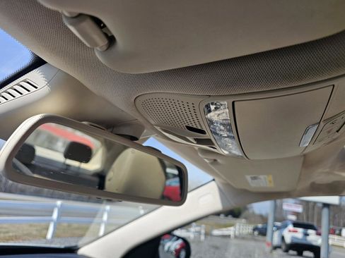 Used 2017 Mercedes-Benz C 300 4MATIC Sedan image 17