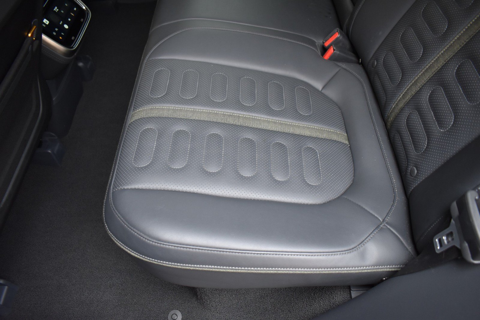 Used 2022 Rivian R1T Launch Edition AWD/4WD image 29