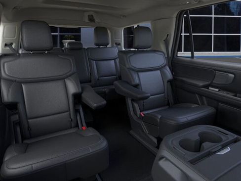 New 2025 Ford Expedition Platinum w/ Driver's Package image 13