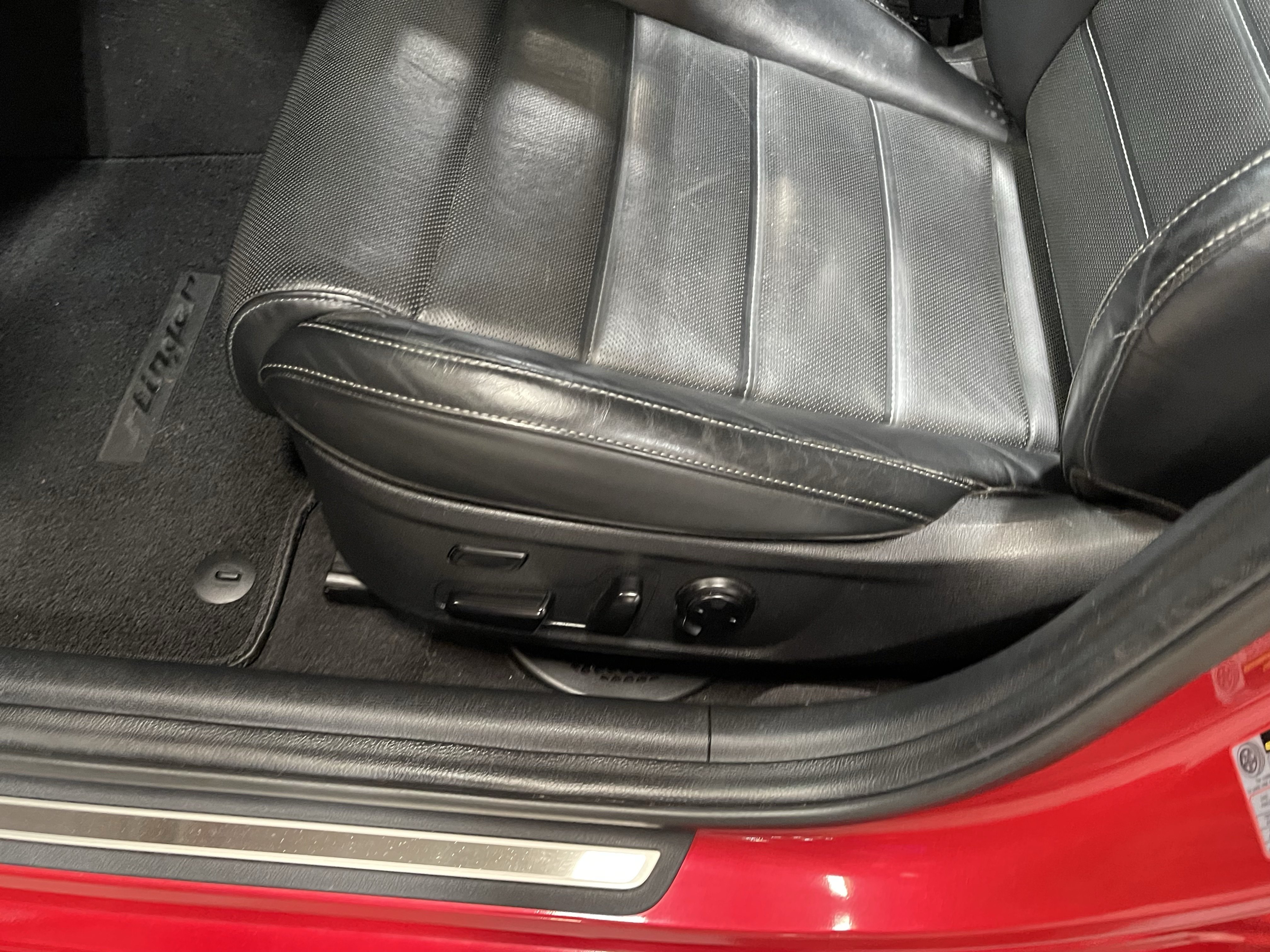 Used 2018 Kia Stinger GT2 AWD/4WD image 20