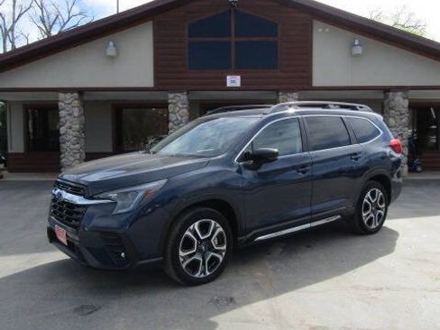 Used 2024 Subaru Ascent Limited w/ Technology Package AWD/4WD image 2