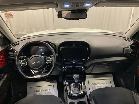 Used 2023 Kia Soul GT-Line w/ GT-Line Technology Package image 2