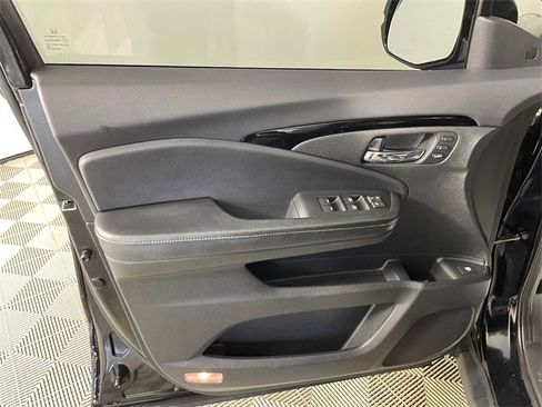 Certified 2018 Honda Ridgeline RTL-E image 16