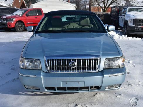 Used 2011 Mercury Grand Marquis LS image 3